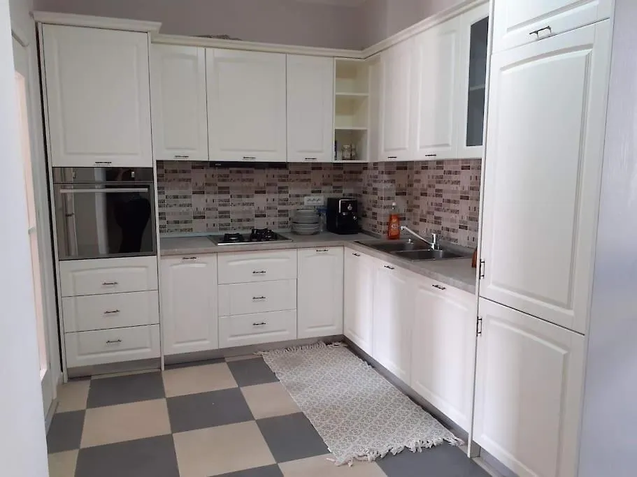 Warm Lake Apartament Tirana